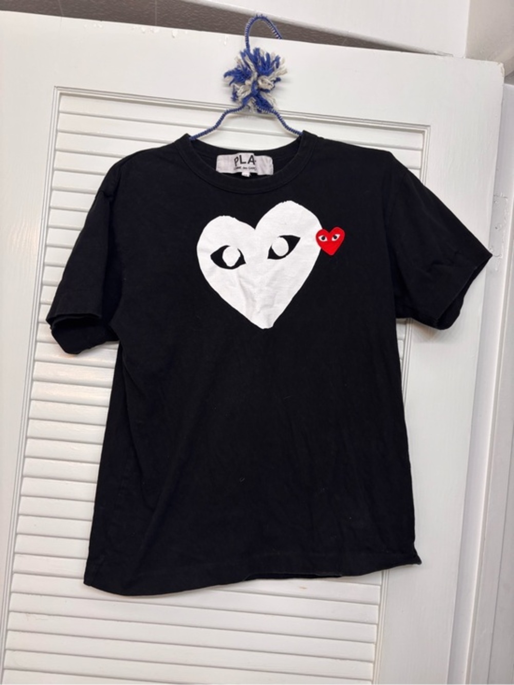 COMME DES GARÇONS PLAY heart-print logo-patch T-shirt